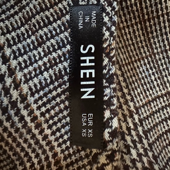 Chic European jumpsuit - Picture 4 of 4